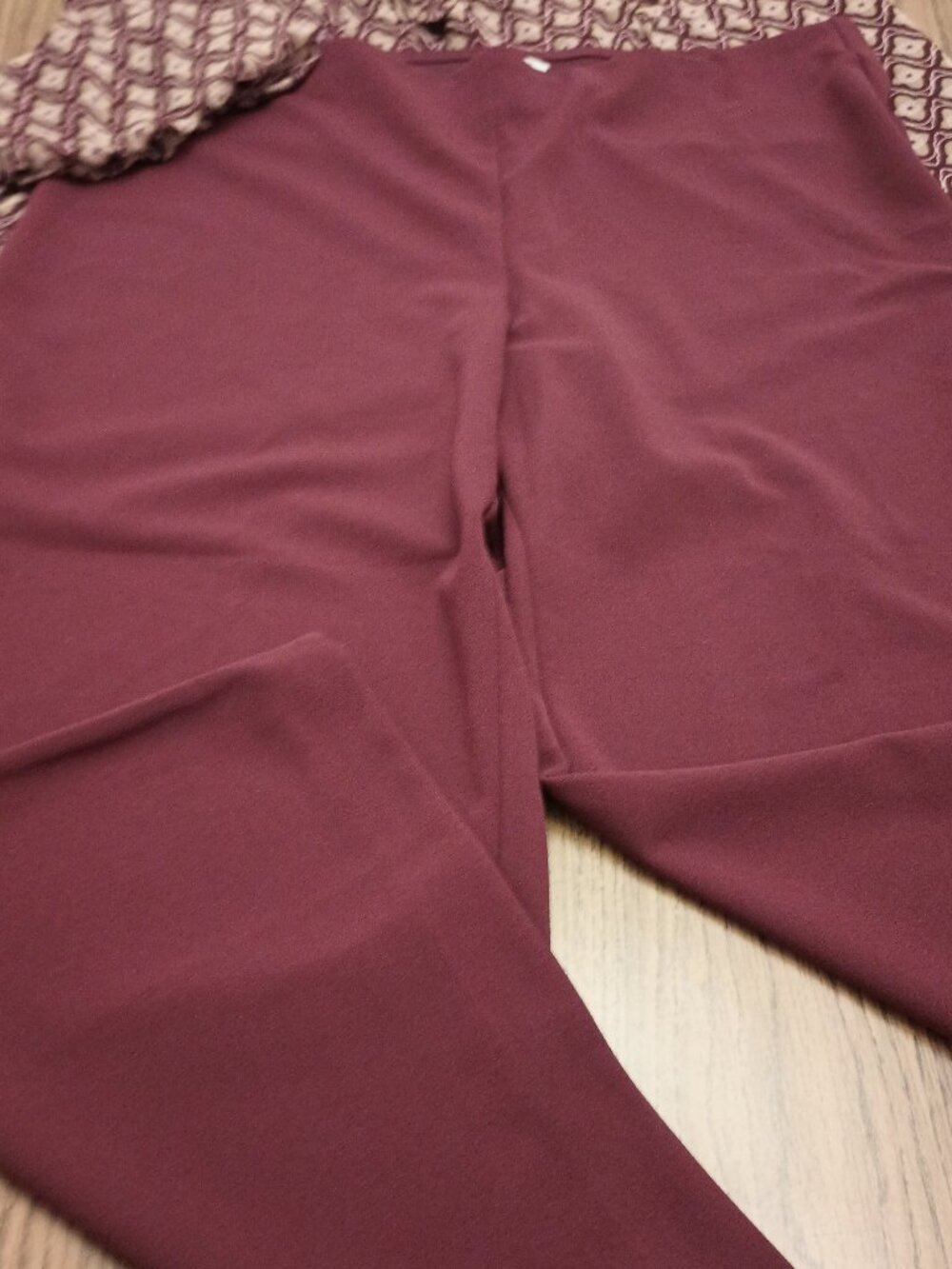 Loft Size XL Burgundy Wide Leg Pull-on Ankle Pants